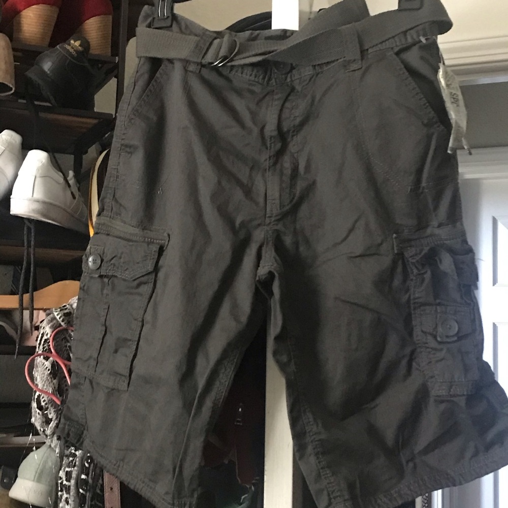 Men’s cargo shorts